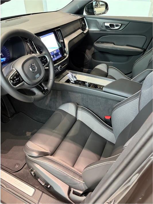 XC60 vs GLC 200？都去看看，選誰好呢？