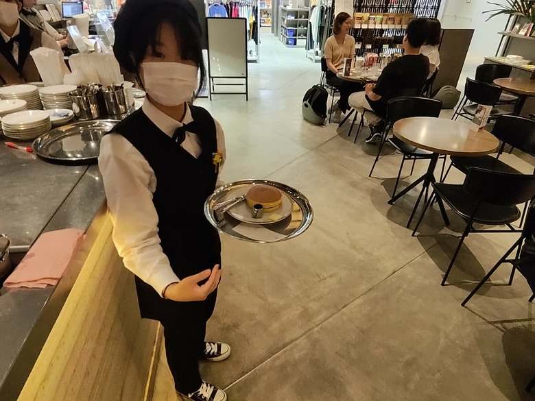 我與智能眼鏡的三天兩夜大阪快閃行 - Day2~Day3 - 天神橋筋商店街 / 梅田KYK炸豬排 / 阪急三番街 / 綱敷天神社御旅社 / 讀賣電視台柯南群像 / 通天閣 / 日本橋 / 達摩串炸 / 堺筋俱樂部 / INNN共乘體驗分享