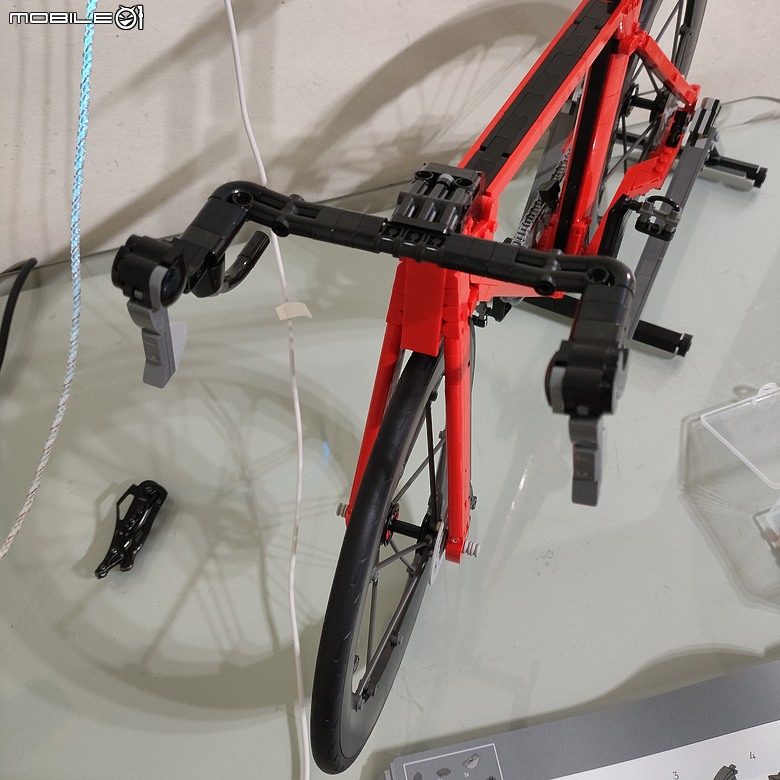 點我看大圖 🚴 LEGO 11380 公路車 |動手拼出公路魂
