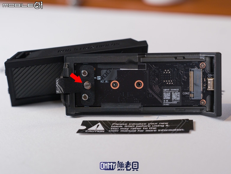 速度、外型再進化！ROG Strix Aiolos SSD外接盒