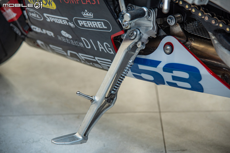 張雪機車 ZXMOTO 820RR實車開箱｜來自中國的三缸戰鬥機！WSBK SSP賽事當紅炸子雞！