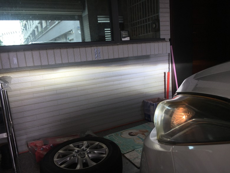 2016 Mazad 3 更換 LED 燈泡