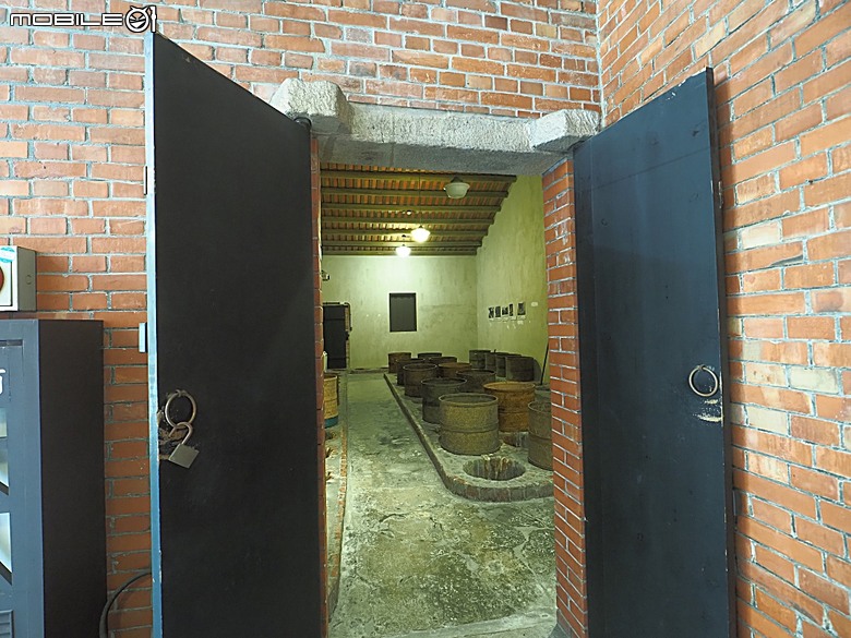 新芳春行、波麗路餐廳、黑美人大酒家、大千百貨、渭水驛站，還有美味吐司PILLO Bakery & café及好吃的大稻埕魯肉飯 — 2026初夏之大稻埕散策 東段 — 延平北路二段兩側及東側