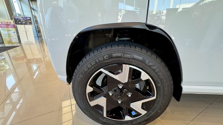 買給老婆開J SPACE當代步車適合嗎?