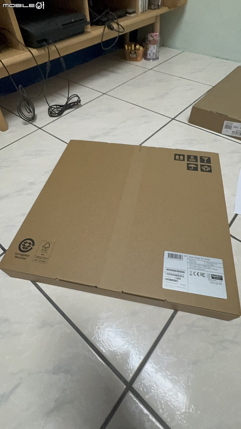 Razer Blade 18 (2026)簡單開箱