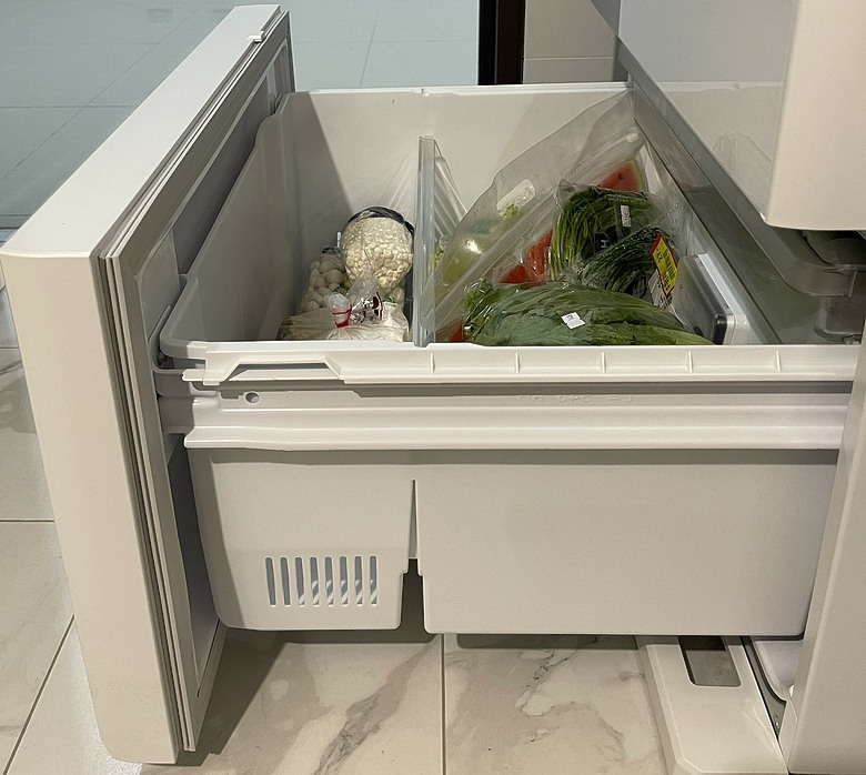 點我看大圖 【體驗合作】三菱電機日製電冰箱 MR-WZ54K 使用心得篇-靜謐運轉下的純粹冰爽鮮味