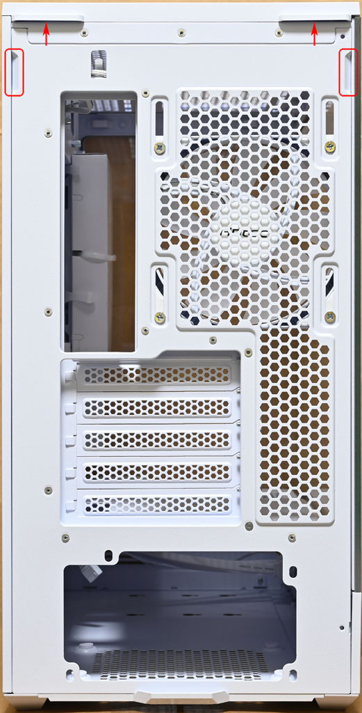 點我看大圖 ANTEC C2M ARGB機殼開箱