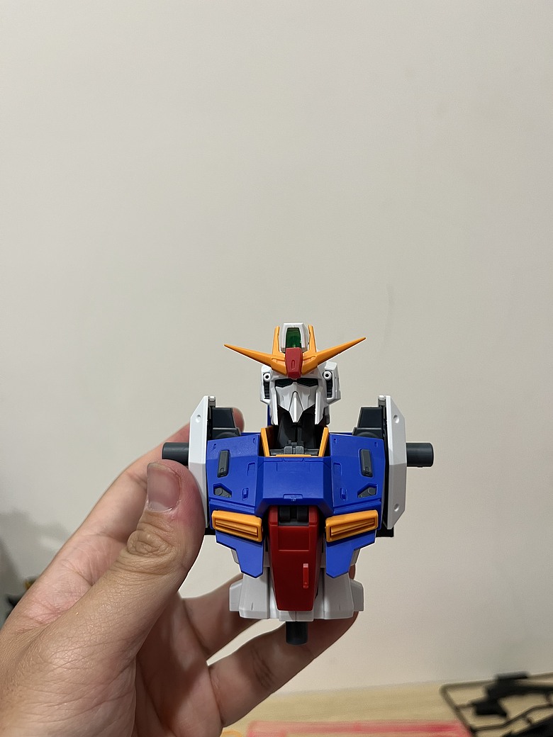 點我看大圖 【陸模開箱】爆閃1/72 ZETA Z鋼彈|超大尺寸超便宜售價,組裝後真實心得