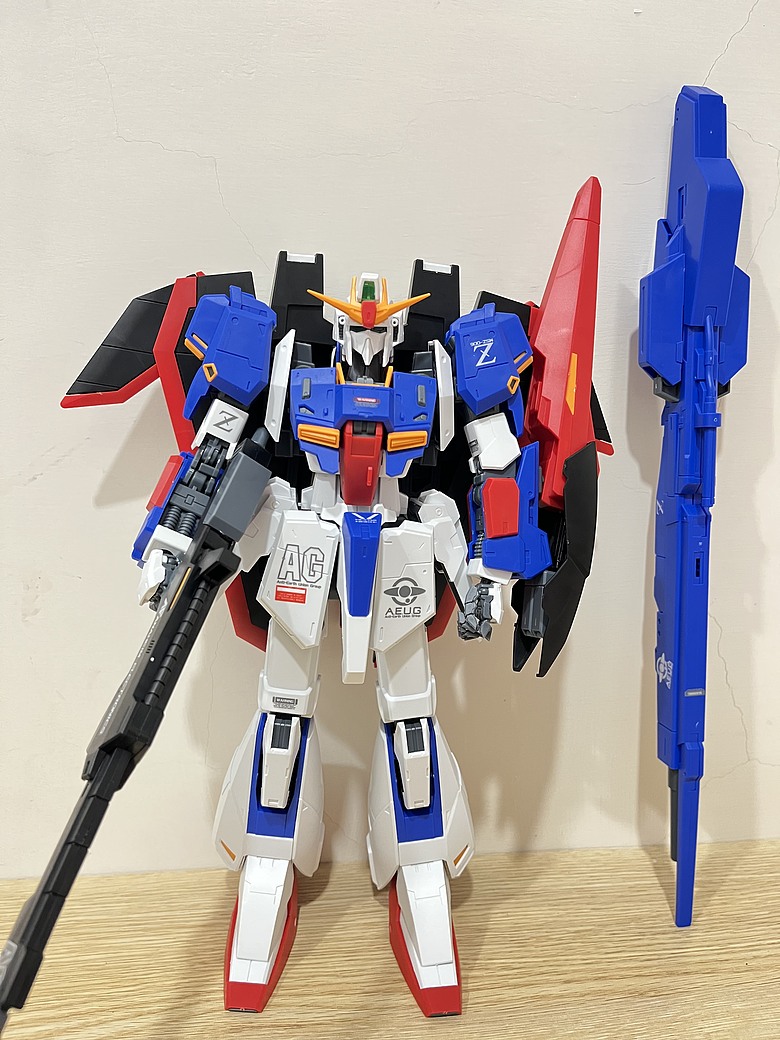 點我看大圖 【陸模開箱】爆閃1/72 ZETA Z鋼彈|超大尺寸超便宜售價,組裝後真實心得