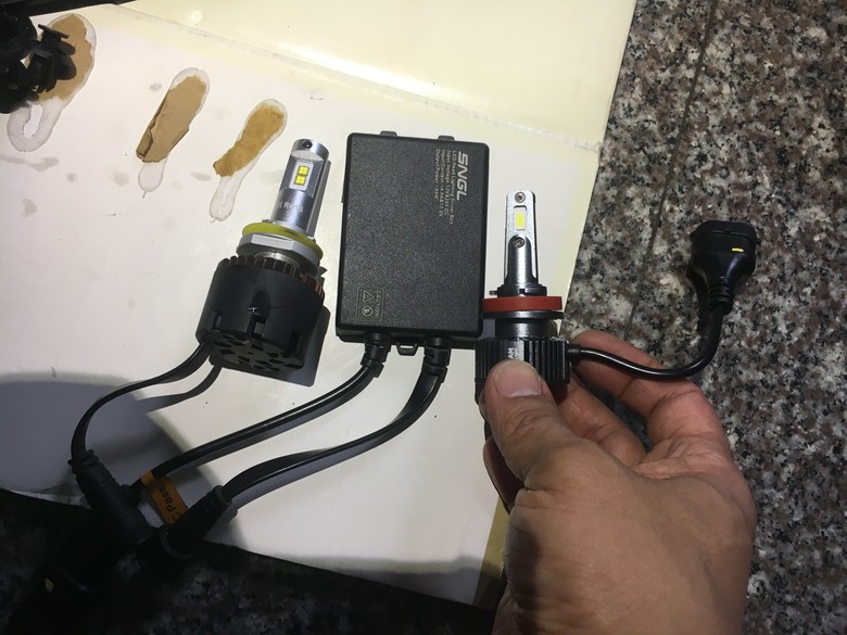 2016 Mazad 3 更換 LED 燈泡