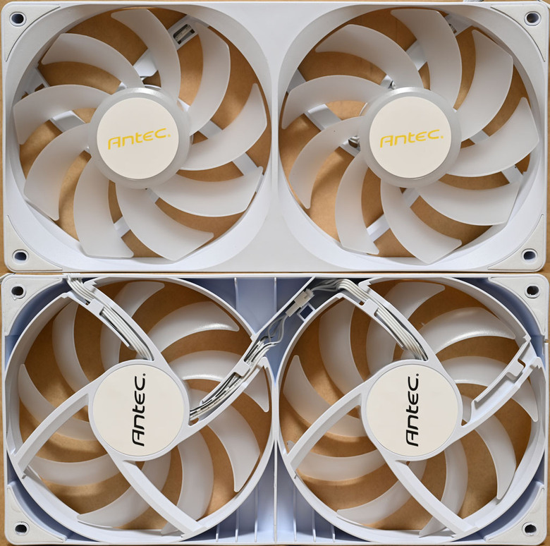 點我看大圖 ANTEC C2M ARGB機殼開箱