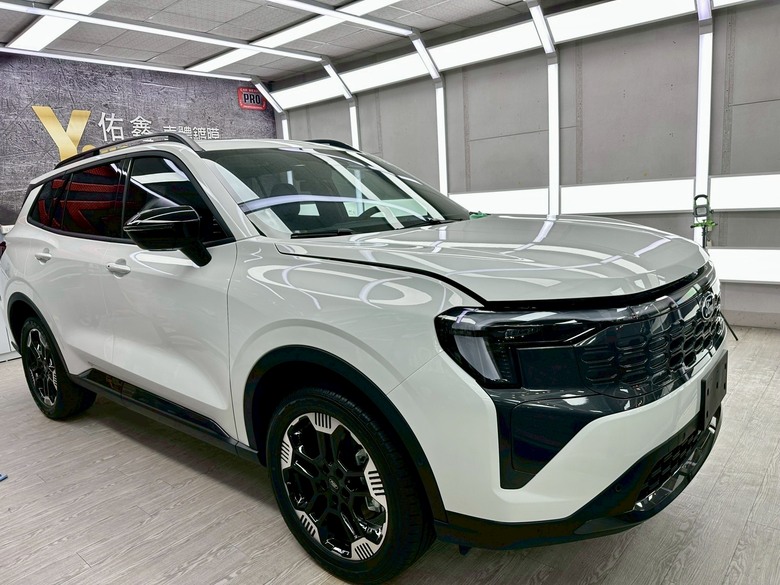 【心得】白車人的崩潰！姊姊的 Ford TERRITORY 被雨水毀容...台南手工拋光+陶瓷鍍膜初體驗