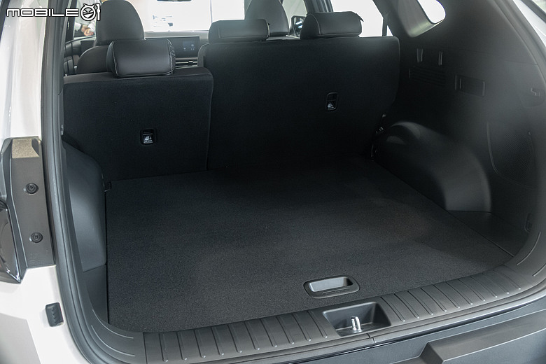 【採訪】Hyundai Tucson L 油電新年式登場，取消客貨車型再降價、三車型111.9萬元起！