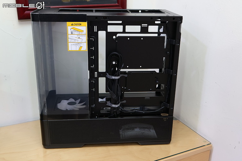 點我看大圖 寬廣視野 Antec 安鈦克 C6C AIR 三面曲面玻璃海景機殼