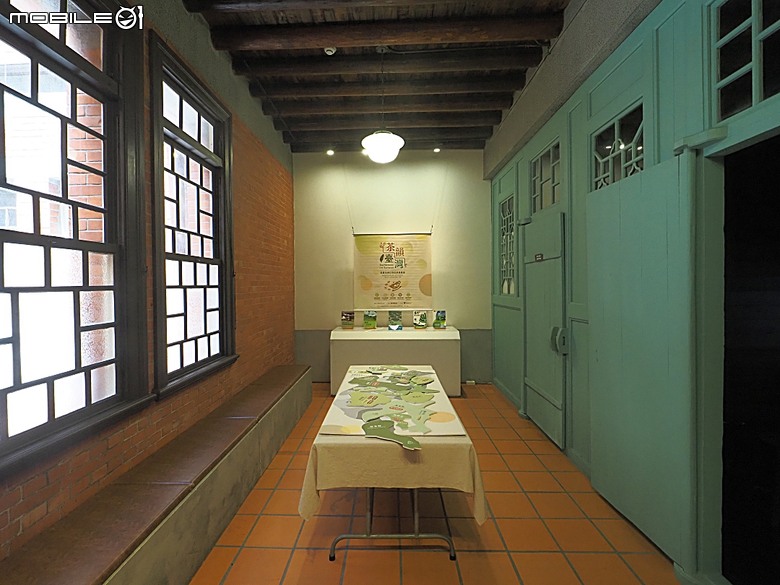 新芳春行、波麗路餐廳、黑美人大酒家、大千百貨、渭水驛站，還有美味吐司PILLO Bakery & café及好吃的大稻埕魯肉飯 — 2026初夏之大稻埕散策 東段 — 延平北路二段兩側及東側