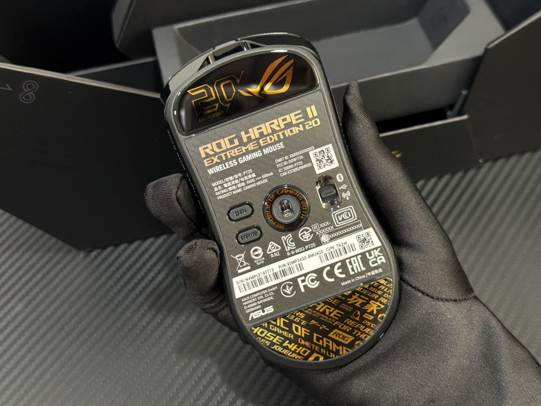【開箱】24K鍍金aka尊爵不凡版敗家之眼｜ROG 20週年限定版鍵鼠組+鍵帽