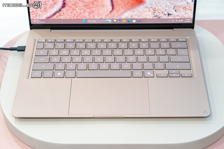 【Computex 2026】華碩 Zenbook 14 首採高科技陶瓷鋁合金、ASUS Pad 平板回歸!