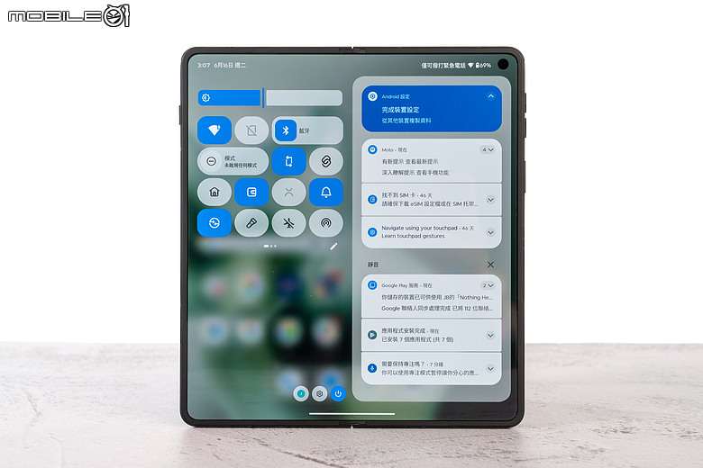 motorola razr fold｜首款大摺初試鋒芒，極致手寫體驗解放創作潛力！
