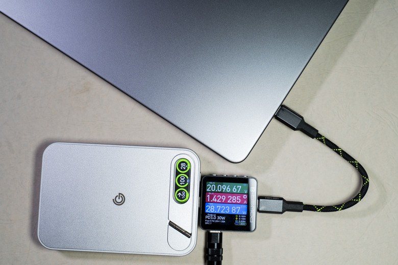 【開箱測試】穩如鈦山Pro TITANSHIELD Pro 10000mAh 防爆半固態行動電源 規格效能全面提升