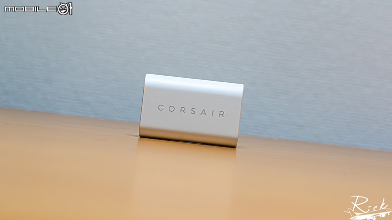 【開箱】賊船鎂合金滑鼠與首款玻璃墊 | CORSAIR SABRE v2 PRO WIRELESS MG WHITE & MM GLASS LARGE