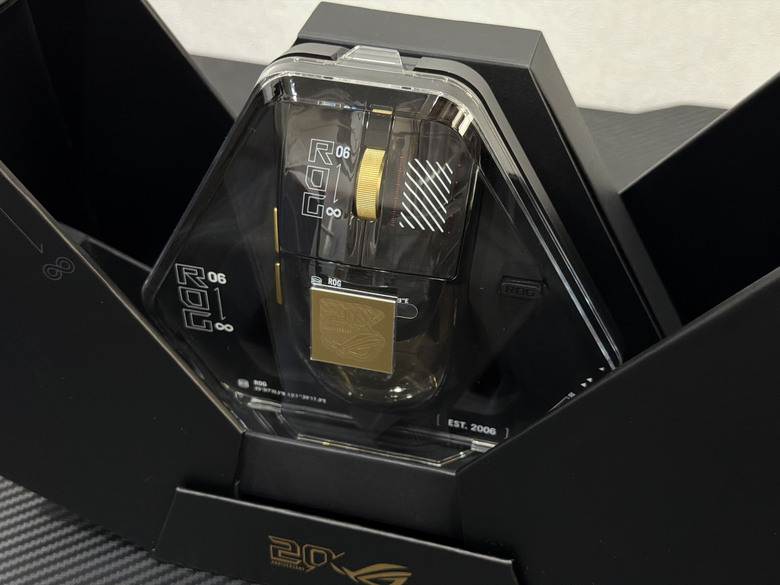 【開箱】24K鍍金aka尊爵不凡版敗家之眼｜ROG 20週年限定版鍵鼠組+鍵帽