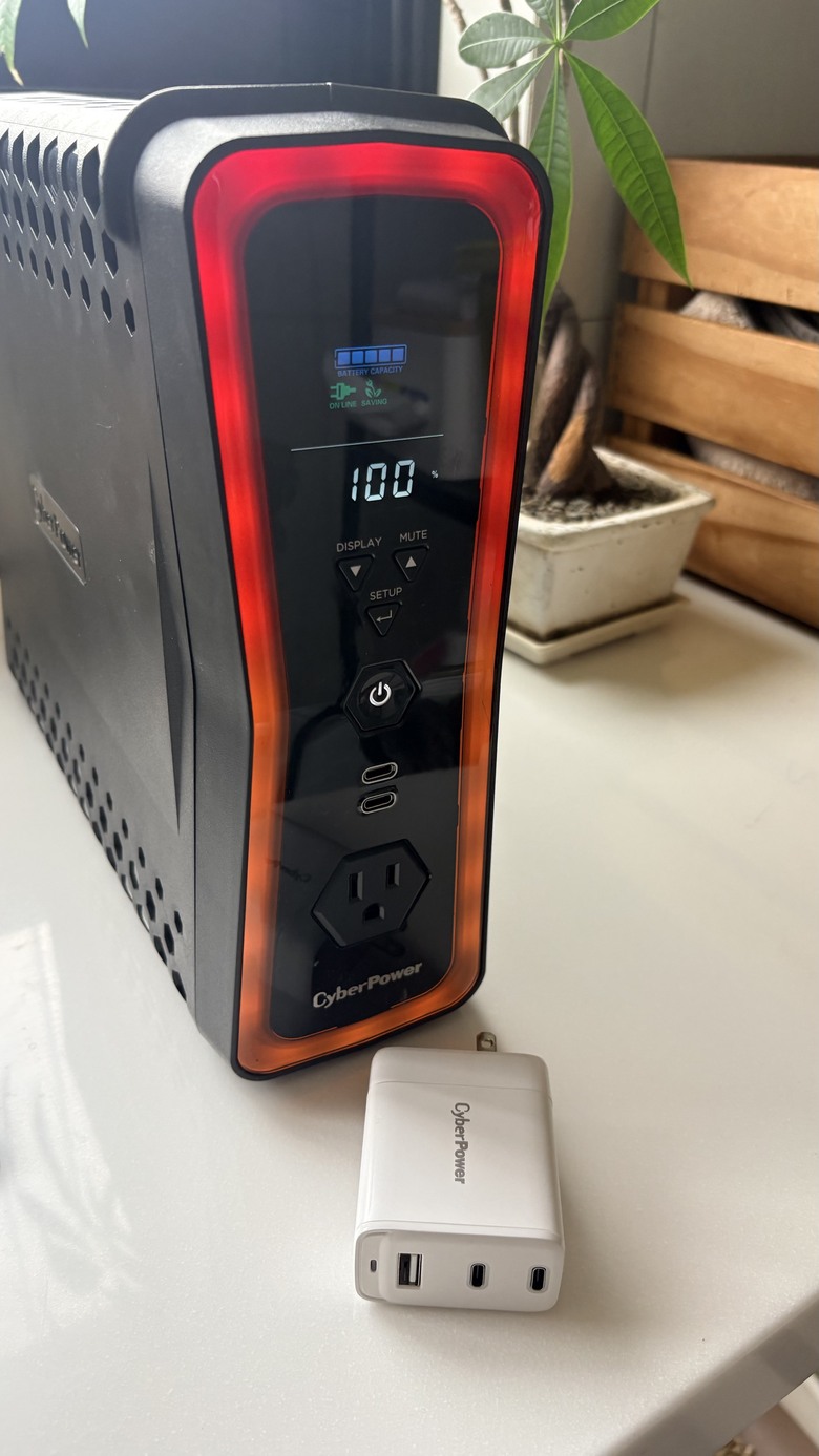 【深度開箱】CyberPower GX150C2M 不斷電系統:我的 「電力保險櫃」
