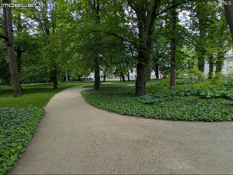 波蘭: 瓦津基公園 (Poland: Łazienki Park)