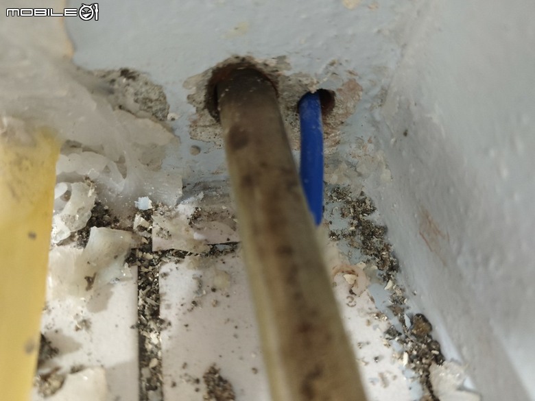 (DIY)落地窗框修繕過程分享