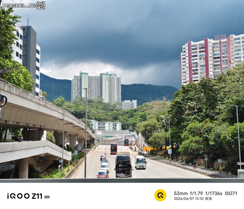 點我看大圖 電量焦慮可以退場了?iQOO Z11 開箱:9020mAh、144Hz 與全天候電力怪獸