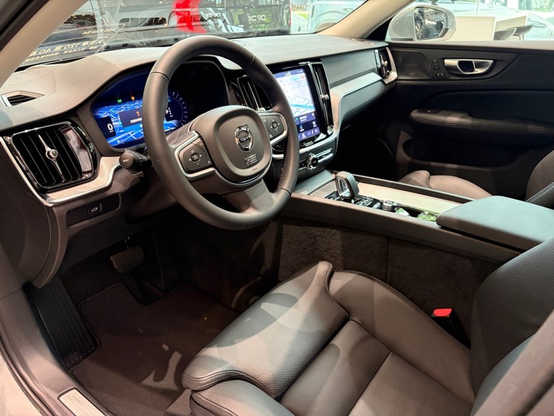 旅行車看車比較:V60、Passat、A5 Avant