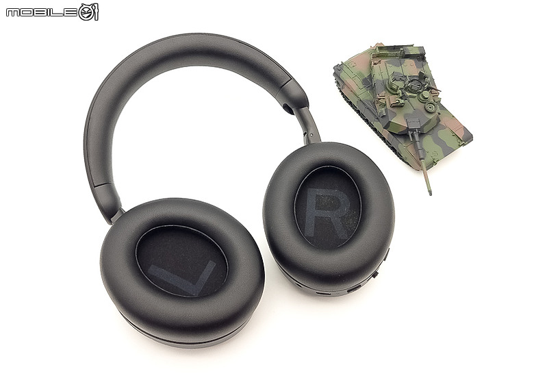 點我看大圖 【北極熊開箱】 都會通勤的務實新解 - Philips TAH6000