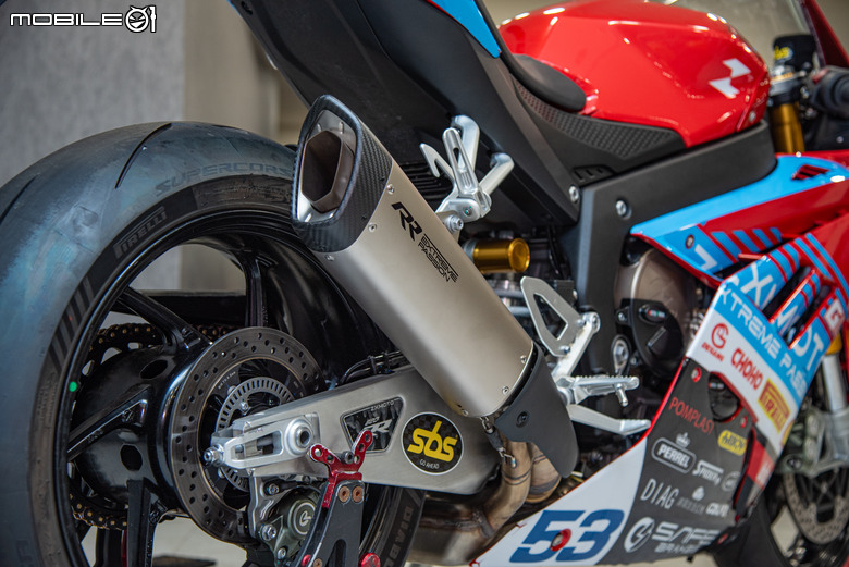 張雪機車 ZXMOTO 820RR實車開箱｜來自中國的三缸戰鬥機！WSBK SSP賽事當紅炸子雞！