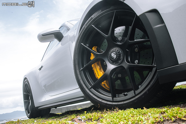 Porsche 911 GT3 with Touring Package試駕｜藏起尾翼，藏不住實力！