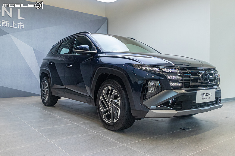 【採訪】Hyundai Tucson L 油電新年式登場，取消客貨車型再降價、三車型111.9萬元起！