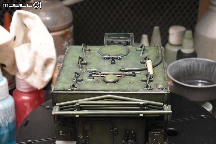 [模型製作記] M577 裝甲指揮車 1/35