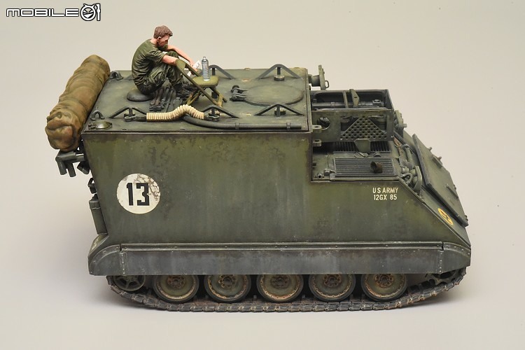 [模型製作記] M577 裝甲指揮車 1/35