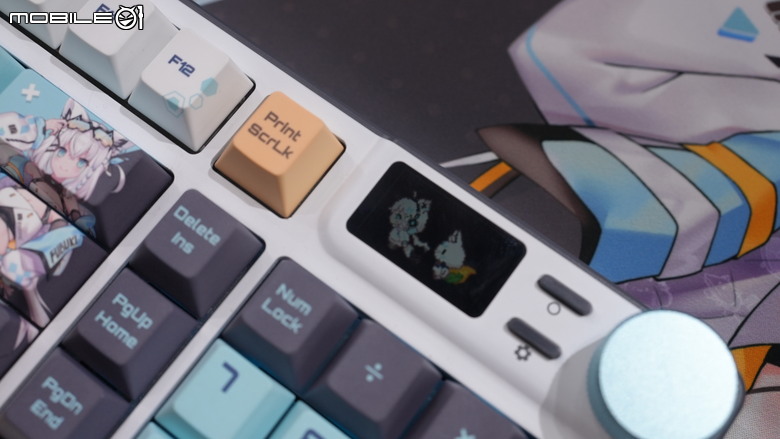 [COMPUTEX2026] 限量是殘酷的 IROCKS新品與 hololive聯名品上手玩