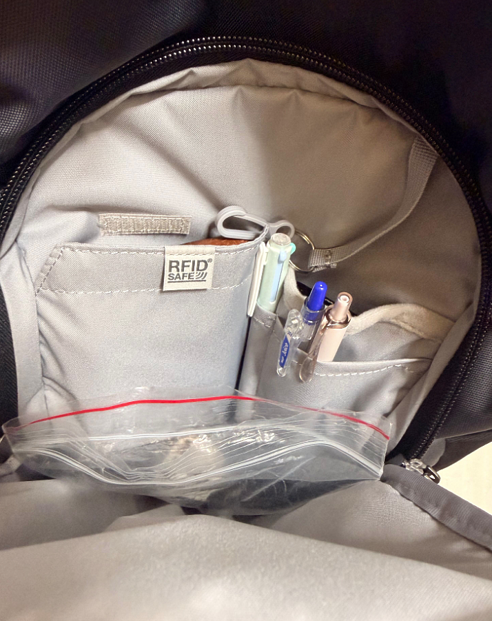 ~~開箱~~ Pacsafe 防盜海龜背包EXP 28L