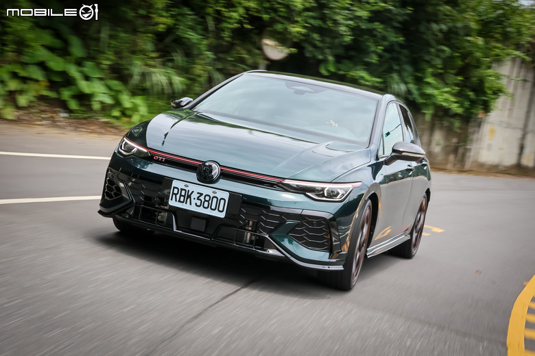 Volkswagen Golf GTI Edition 50 試駕｜全面升級還具有收藏價值、更能享受人車一體的快感！