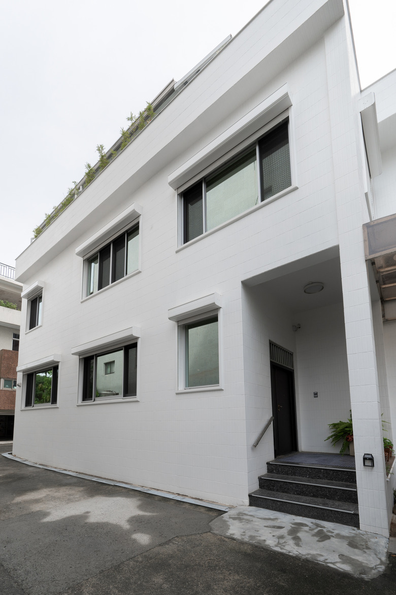 【開箱】高雄93坪透天老屋翻新!老傢俱完美沿用|新舊共融美學與硬核基礎工程全紀錄