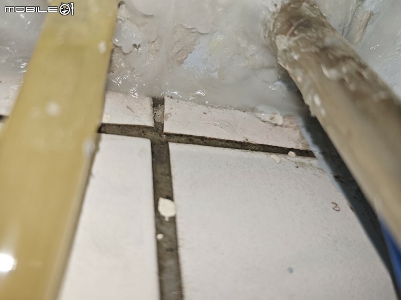 (DIY)落地窗框修繕過程分享