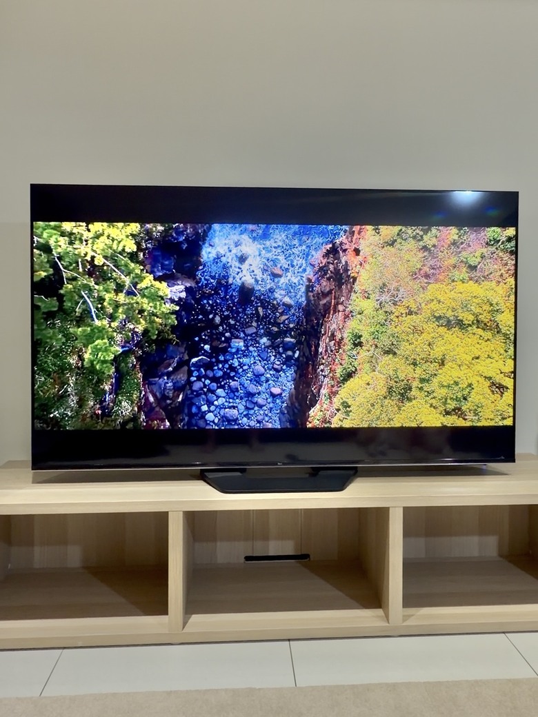 開箱【iNclo】65吋 QD Mini LED 智慧顯示器|576分區控光+原生144Hz 追劇打遊戲都超有感✨