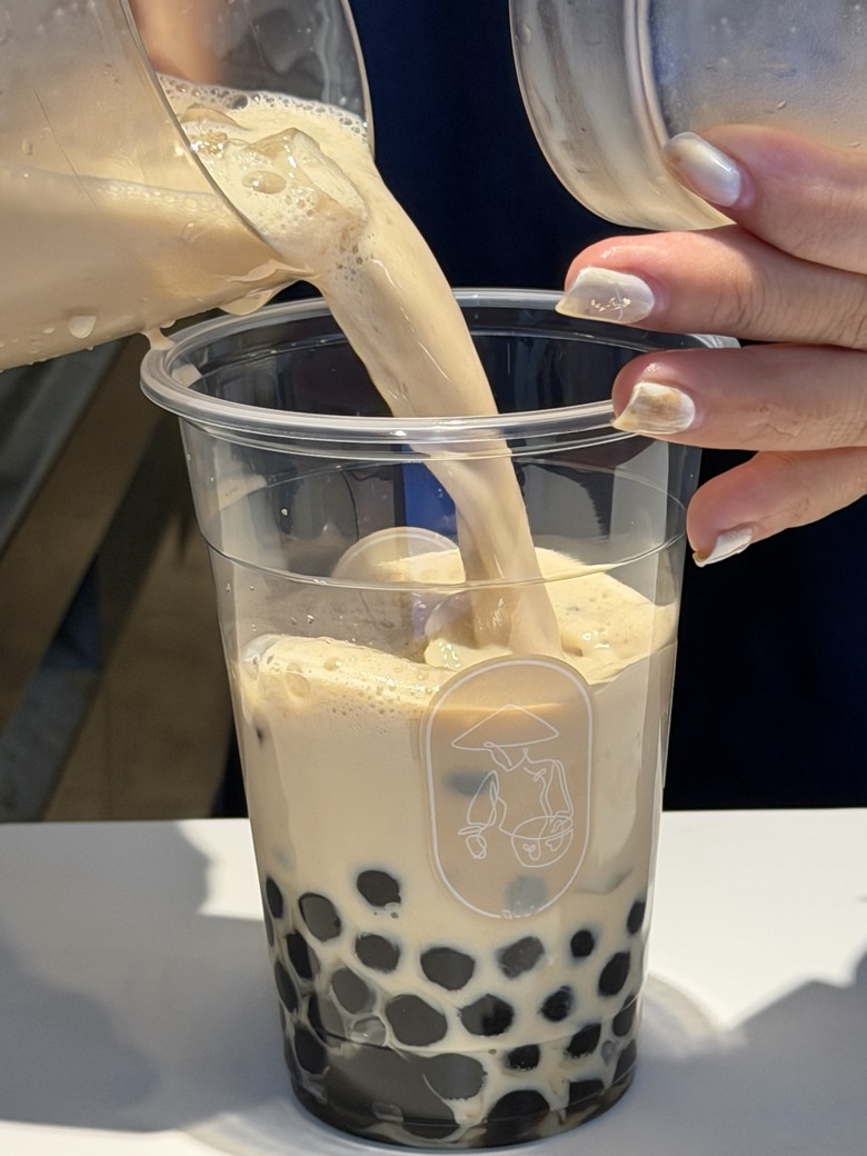 【開箱】最近超紅的藍衫茶所！分享幾款不踩雷必點推薦。