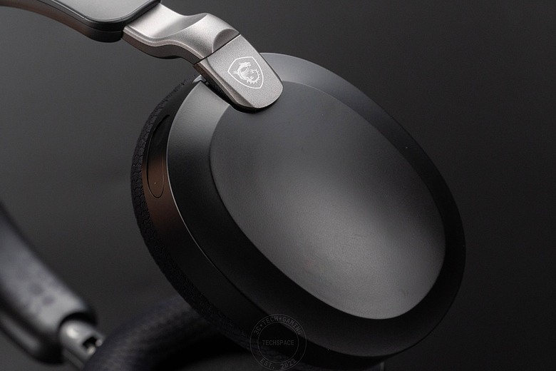 點我看大圖 告別電量焦慮!MSI MAESTRO 500 WIRELESS 無線電競耳機開箱:90 小時續航太狠,還有超低延遲與 6 麥降噪