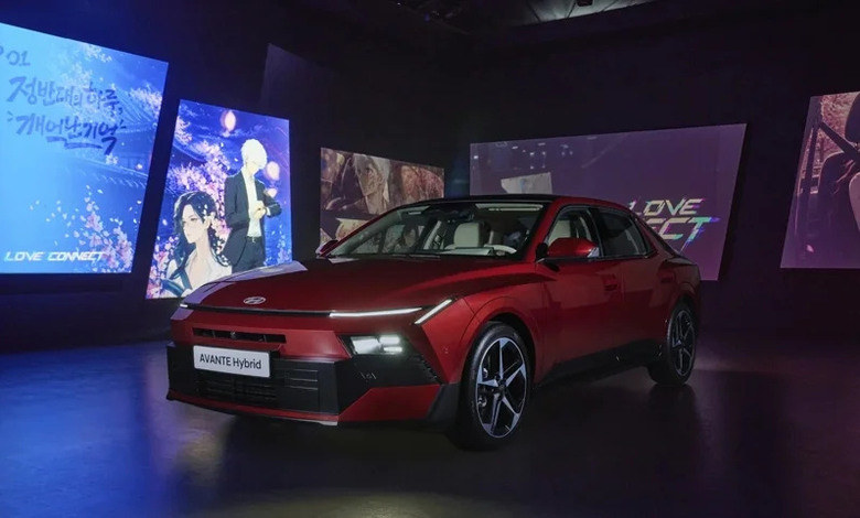 第 8 代 Hyundai Elantra 發表!車格放大、導入 AI 助理 油電同步升級