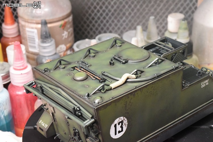 [模型製作記] M577 裝甲指揮車 1/35