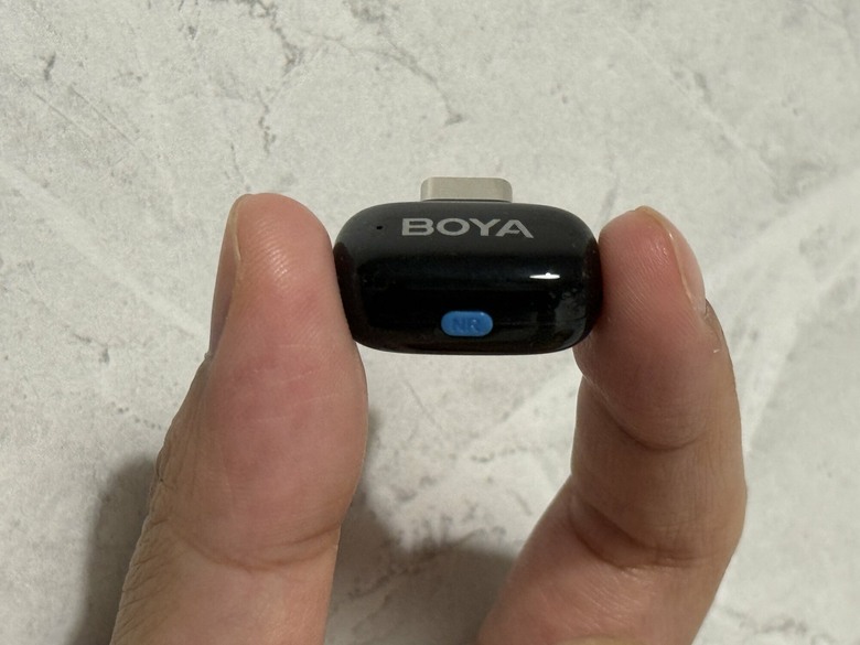 點我看大圖 【小宅開箱】手機創作者必備!BOYA mini2 超輕 5g 無線麥克風 + AI 降噪 開箱
