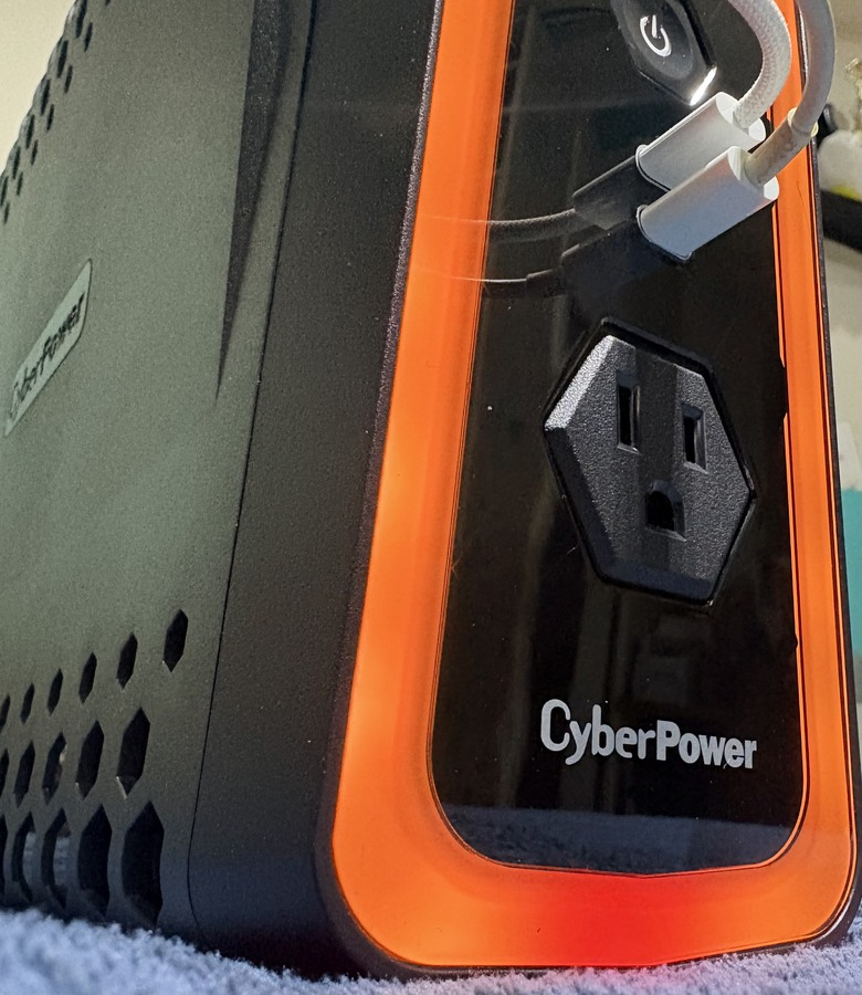 【深度開箱】CyberPower GX150C2M 不斷電系統:我的 「電力保險櫃」