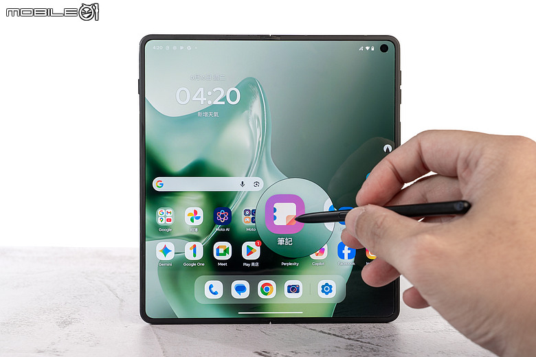 motorola razr fold｜首款大摺初試鋒芒，極致手寫體驗解放創作潛力！