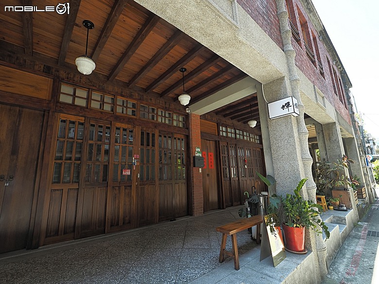 大稻埕霞海城隍廟、大稻埕遊客中心、大稻埕屈臣氏大藥房、六館街尾洋式店屋、李臨秋故居、千秋街店屋、李春生紀念教會、陳天來故居、原周進春茶行｜台原亞洲偶戲博物館｜逆風樓— 2026初夏之大稻埕散策 南段—民生西路以南至南京西路之間
